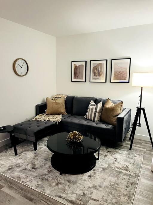 Walking Distance To St Boniface, Easy Parking Villa Winnipeg Eksteriør billede