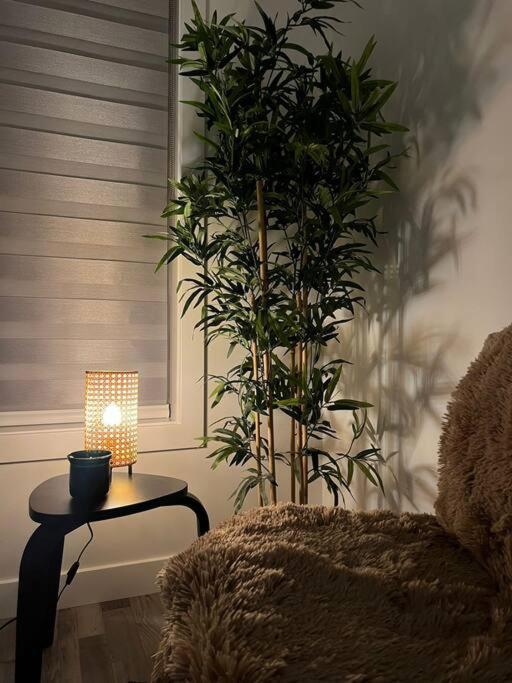 Walking Distance To St Boniface, Easy Parking Villa Winnipeg Eksteriør billede