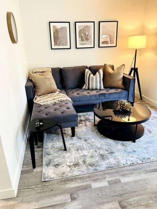 Walking Distance To St Boniface, Easy Parking Villa Winnipeg Eksteriør billede