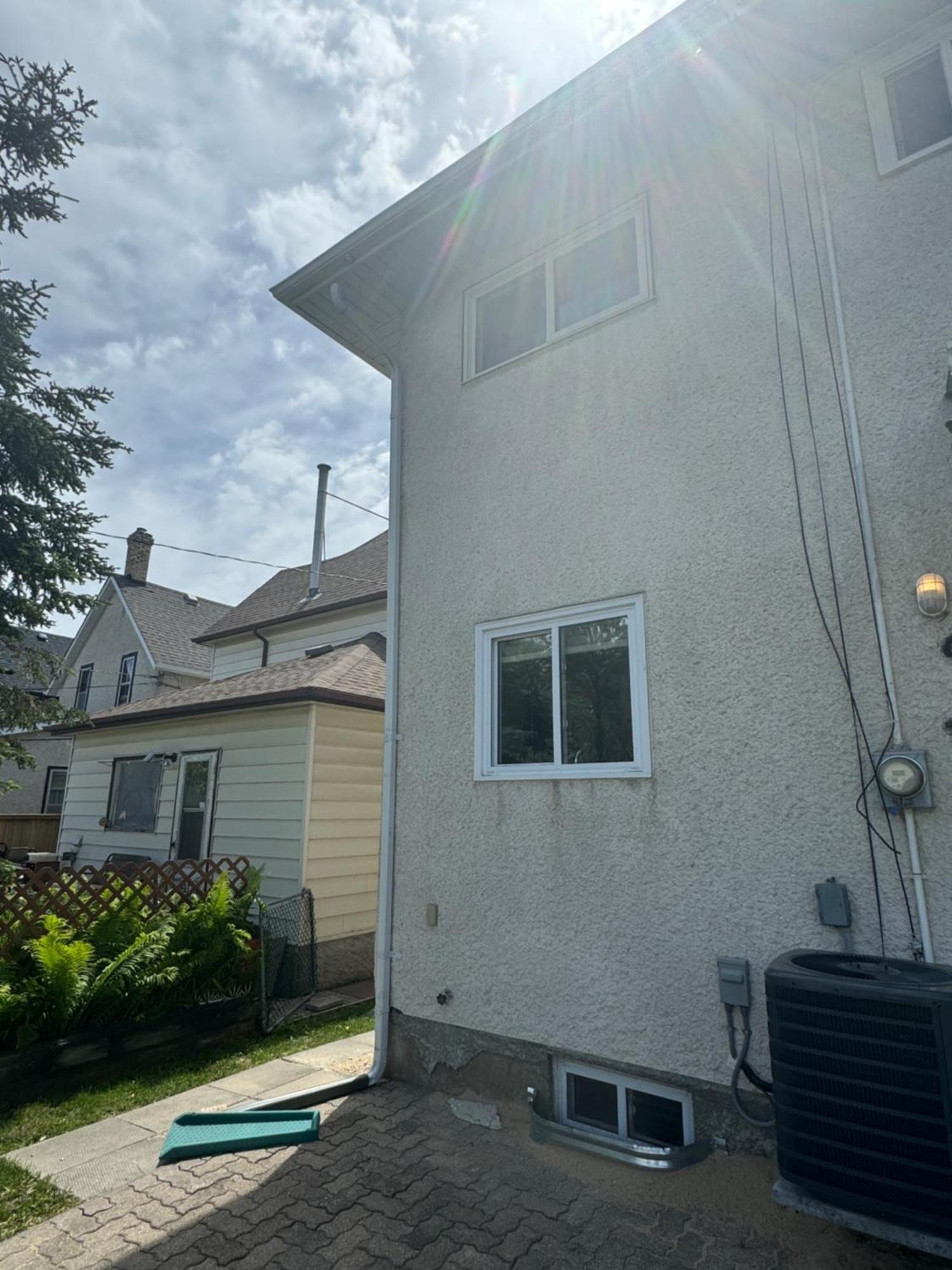 Walking Distance To St Boniface, Easy Parking Villa Winnipeg Eksteriør billede